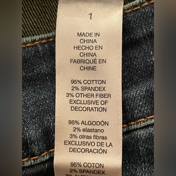 Chicos Size 1 Reg.Platinum Relaxed Ankle Dark Wash Beaded Lace Jeans, US Size 8 - Picture 8 of 11